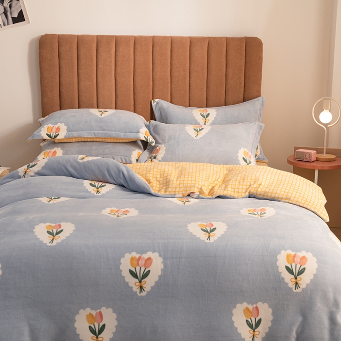 91家纺网 家纺一手货源 找家纺 佳梦家纺 2021新款牛奶绒印花四件套 心朵