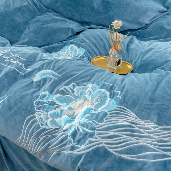 91家纺网 家纺一手货源 找家纺 （总）佳梦家纺 2021新款婴儿绒刺绣款四件套