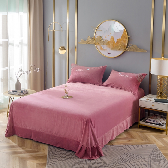 91家纺网 家纺一手货源 找家纺 佳梦家纺 2021新款婴儿绒刺绣款四件套 粉色