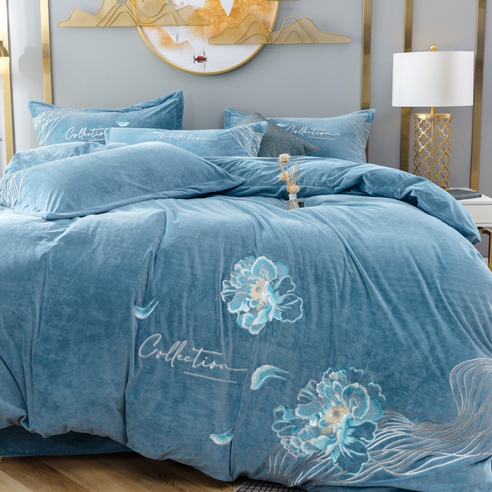 91家纺网 家纺一手货源 找家纺 佳梦家纺 2021新款婴儿绒刺绣款四件套 蓝色