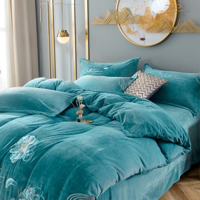 91家纺网 家纺一手货源 找家纺 佳梦家纺 2021新款婴儿绒刺绣款四件套 绿色