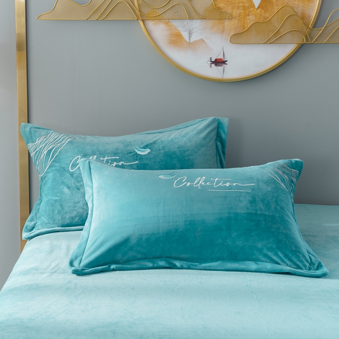 91家纺网 家纺一手货源 找家纺 佳梦家纺 2021新款婴儿绒刺绣款四件套 绿色