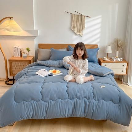 91家纺网 家纺一手货源 找家纺 （总）U被家纺 2022秋冬新款日式立体冬被（童模图 ）