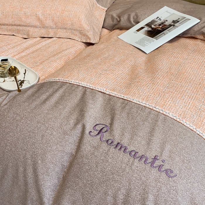 91家纺网 家纺一手货源 找家纺 榻尚家居新款80长绒棉贡缎磨毛小香风全棉加厚磨毛四件套 浅豆沙