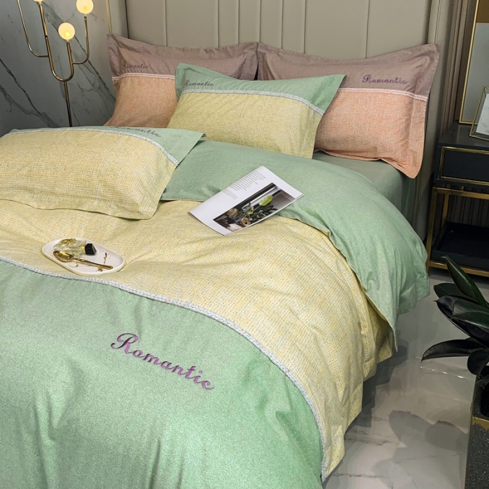 91家纺网 家纺一手货源 找家纺 榻尚家居新款80长绒棉贡缎磨毛小香风全棉加厚磨毛四件套 浅绿