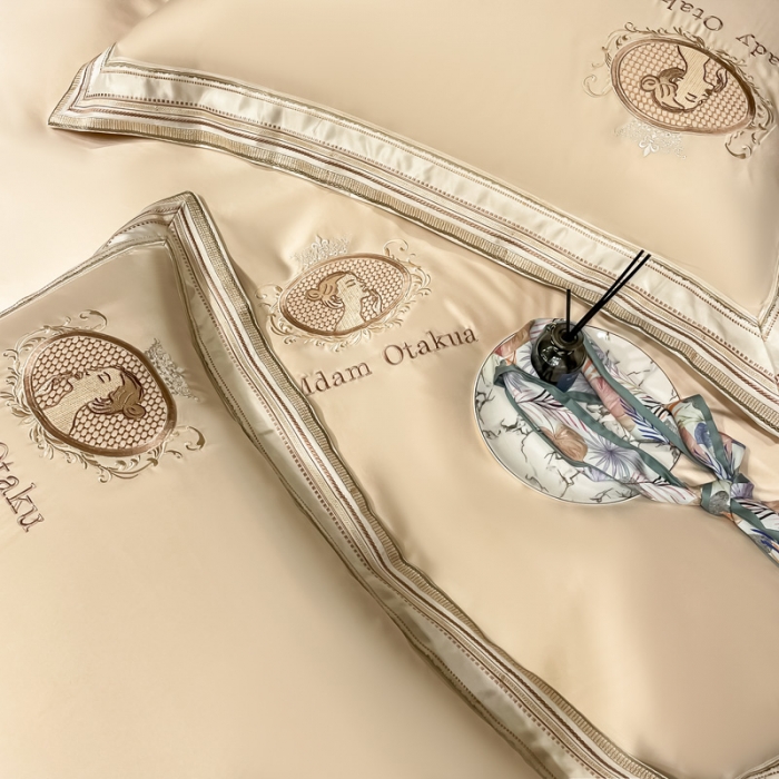 91家纺网 家纺一手货源 找家纺 宅家居 新款臻品真丝刺绣四件套 蜜雪公主-香槟