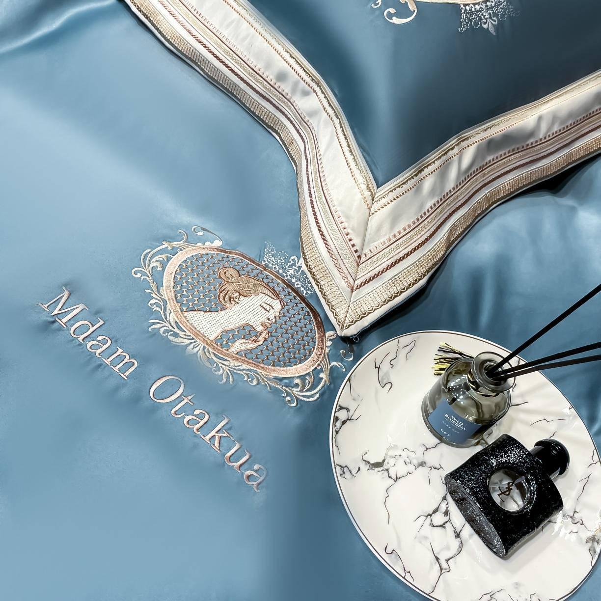 91家纺网 家纺一手货源 找家纺 宅家居 新款臻品真丝刺绣四件套 蜜雪公主-宾利蓝