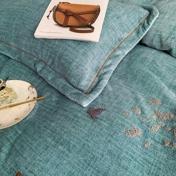 91家纺网 家纺一手货源 找家纺 （总）榻尚 2023高克重婴肤绒牛奶绒毛巾绣高端保暖四件套