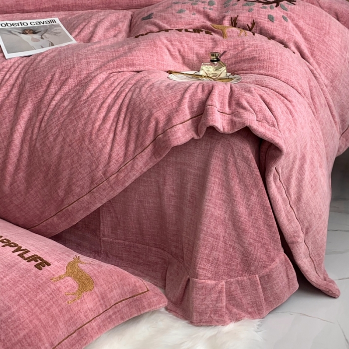 91家纺网 家纺一手货源 找家纺 榻尚2021新款高克重婴肤绒牛奶绒毛巾绣高端四件套 粉色小鹿