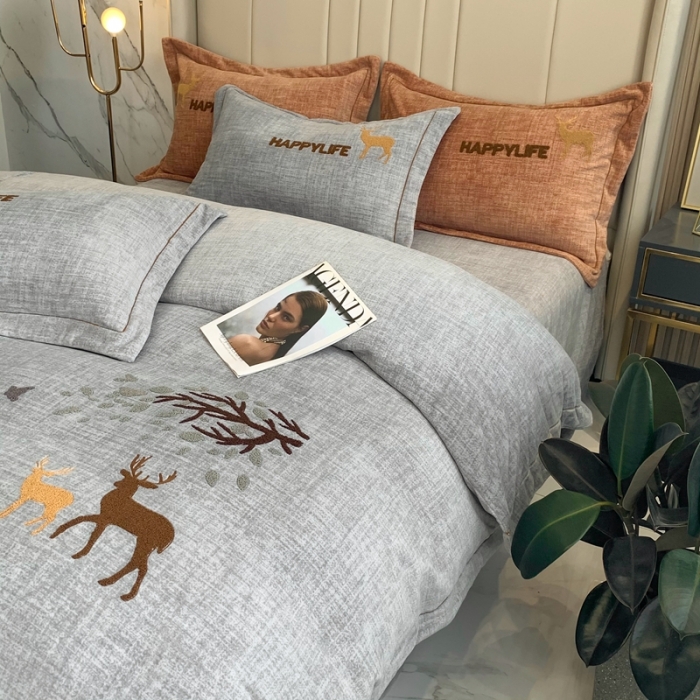 91家纺网 家纺一手货源 找家纺 榻尚2021新款高克重婴肤绒牛奶绒毛巾绣高端四件套 灰色小鹿