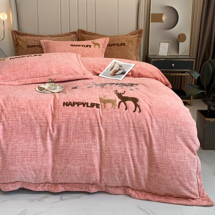 91家纺网 家纺一手货源 找家纺 榻尚新款高克重婴肤绒四件套肌理纹理毛巾绣风格2 橘色小鹿