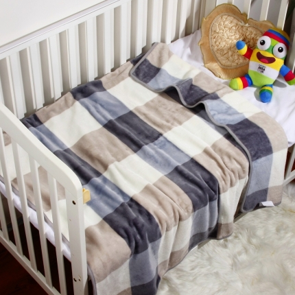 澳美适毯业 婴儿毯盖毯幼儿园午睡办公室盖腿毯礼品毯方格-灰