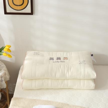 91家纺网 家纺一手货源 找家纺 （总) 麦肯锡 2021新款三只小熊趣味枕