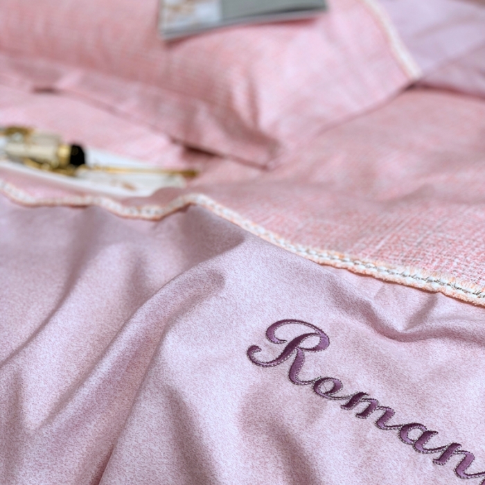 91家纺网 家纺一手货源 找家纺 榻尚家居新款80长绒棉贡缎磨毛小香风全棉加厚磨毛四件套 玉色