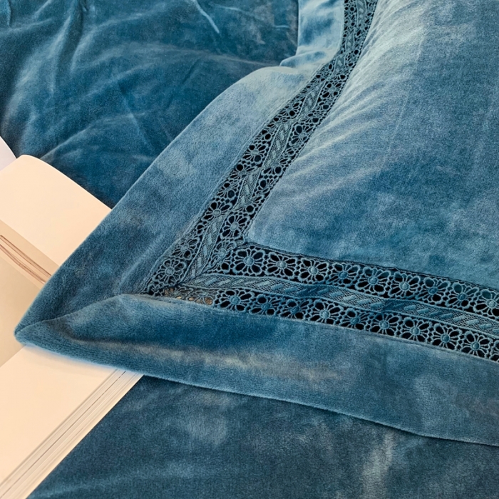 91家纺网 家纺一手货源 找家纺 （总）榻尚 2023新款婴儿绒牛奶绒纯色镂空高端绒四件套