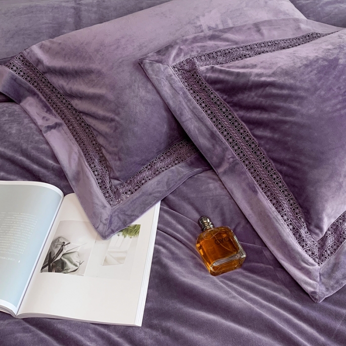 91家纺网 家纺一手货源 找家纺 榻尚 2021新款婴儿绒牛奶绒纯色镂空高端绒四件套 气质紫