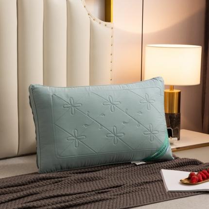 91家纺网 家纺一手货源 找家纺 （总）乳胶世家 2021新款四叶草纯棉热熔枕