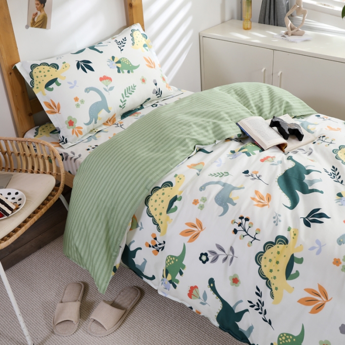 91家纺网 家纺一手货源 找家纺 铭成家纺2021新款全棉印花学生三件套 恐龙天地