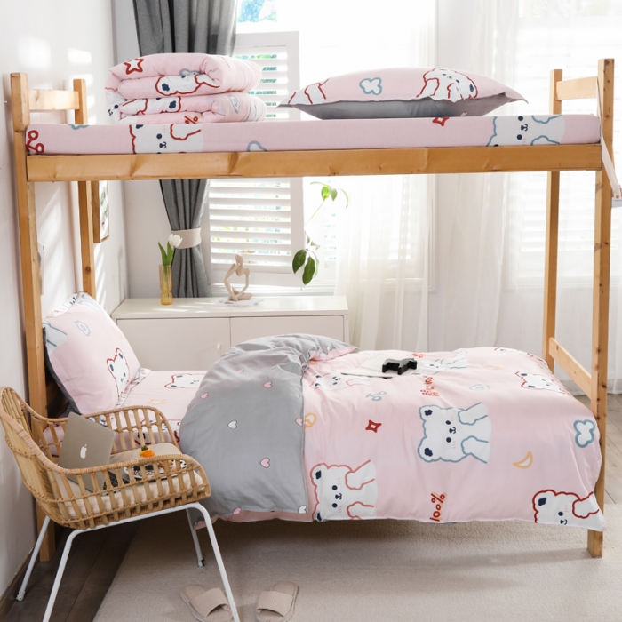 91家纺网 家纺一手货源 找家纺 铭成家纺2021新款全棉印花学生三件套 萌萌熊【粉】