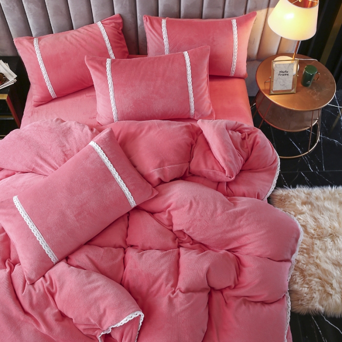 91家纺网 家纺一手货源 找家纺 琪琪阁家纺 2021新款纯色牛奶绒四件套 西瓜红