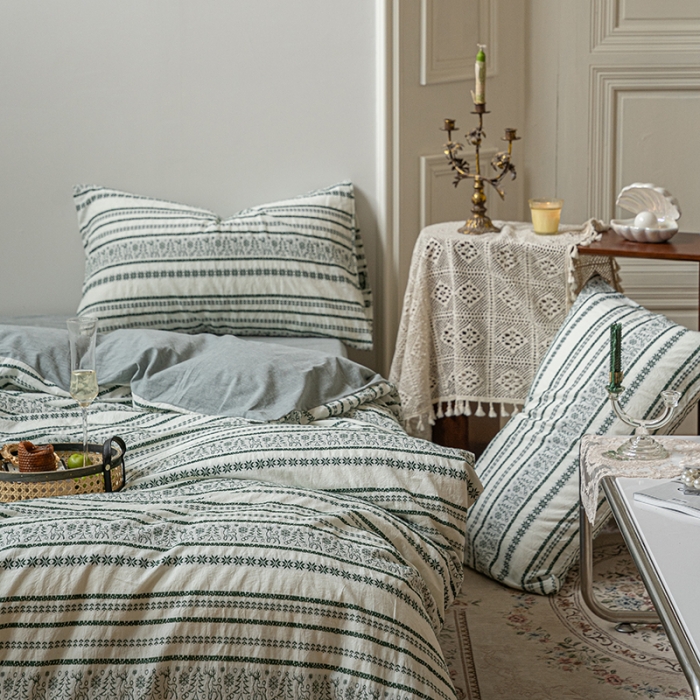 91家纺网 家纺一手货源 找家纺 恋恋三季色织提花工艺款林深时见鹿系列四件套棚拍图墨绿