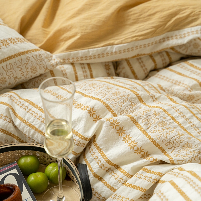 91家纺网 家纺一手货源 找家纺 恋恋三季色织提花工艺款林深时见鹿系列四件套棚拍图奶茶