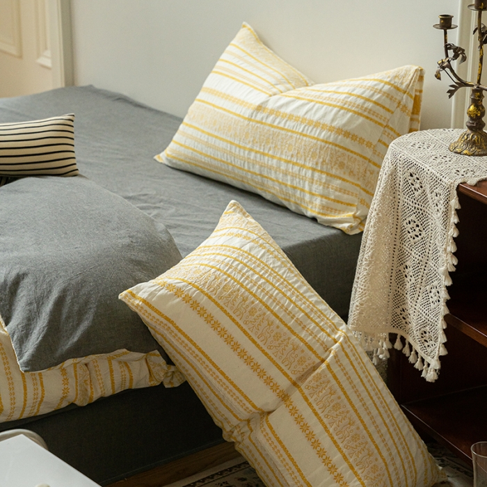 91家纺网 家纺一手货源 找家纺 恋恋三季色织提花工艺款林深时见鹿系列四件套棚拍图嫩黄