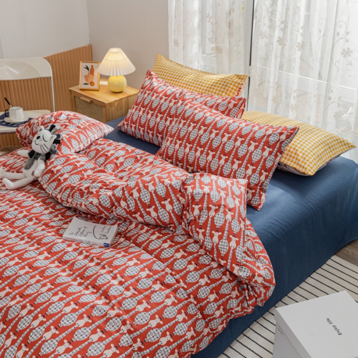 91家纺网 家纺一手货源 找家纺 感遇家纺 2021新款小清新卡通系列四件套长颈鹿