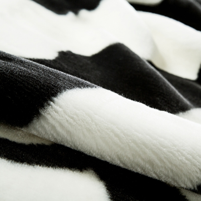 91家纺网 家纺一手货源 找家纺 凯轩毛毛毯毯子 2024新款安哥拉云毛毯毯子 斑马纹