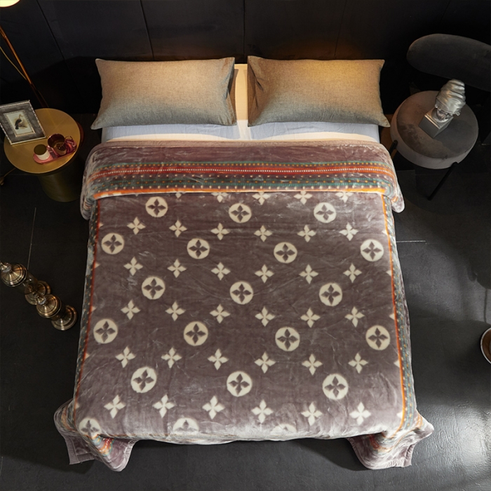 91家纺网 家纺一手货源 找家纺 凯轩毛毛毯毯子 2024新款安哥拉云毛毯毯子 时尚元素