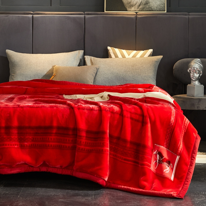 91家纺网 家纺一手货源 找家纺 凯轩毛毛毯毯子 2024新款安哥拉云毛毯毯子 神马曲 红