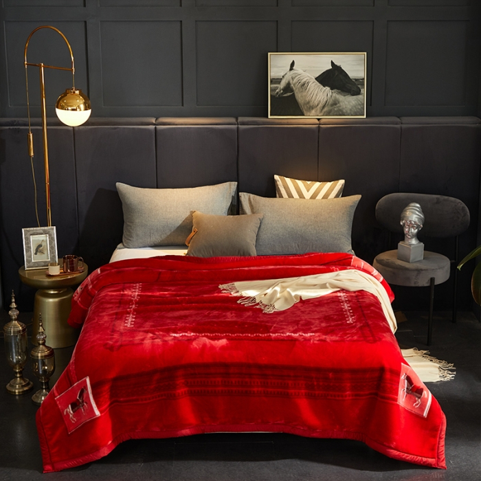 91家纺网 家纺一手货源 找家纺 凯轩毛毛毯毯子 2024新款安哥拉云毛毯毯子 神马曲 红