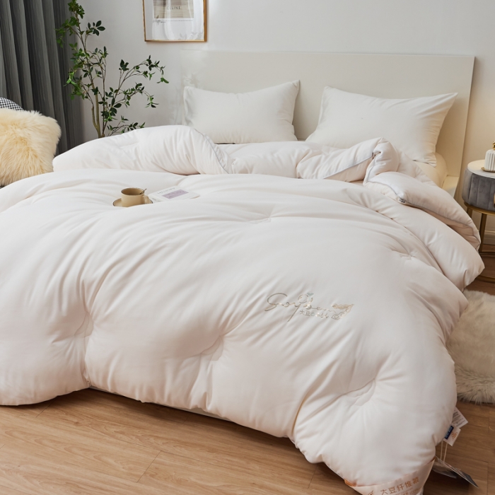 91家纺网 家纺一手货源 找家纺 （总）慕尚 2022新款磨毛镶钻大豆冬被冷色调