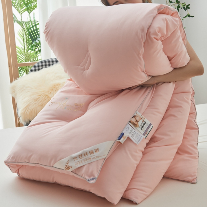 91家纺网 家纺一手货源 找家纺 慕尚 2022新款磨毛镶钻大豆冬被冷色调 大豆粉