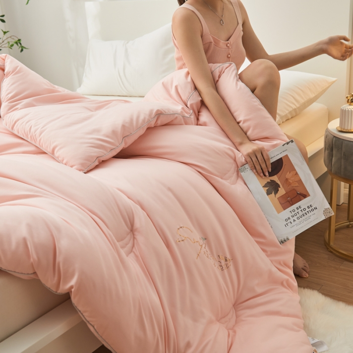 91家纺网 家纺一手货源 找家纺 慕尚 2022新款磨毛镶钻大豆冬被暖色调 大豆粉