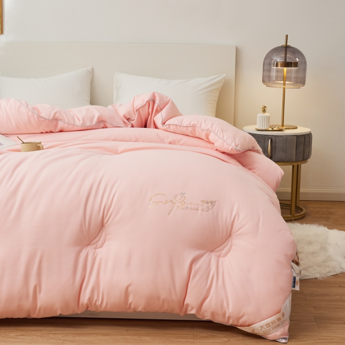 91家纺网 家纺一手货源 找家纺 慕尚 2022新款磨毛镶钻大豆冬被暖色调 大豆粉