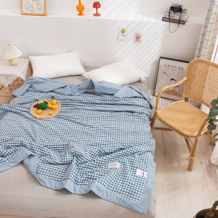 91家纺网 家纺一手货源 找家纺 简色坊2023新款简约风夏凉被 蓝小格
