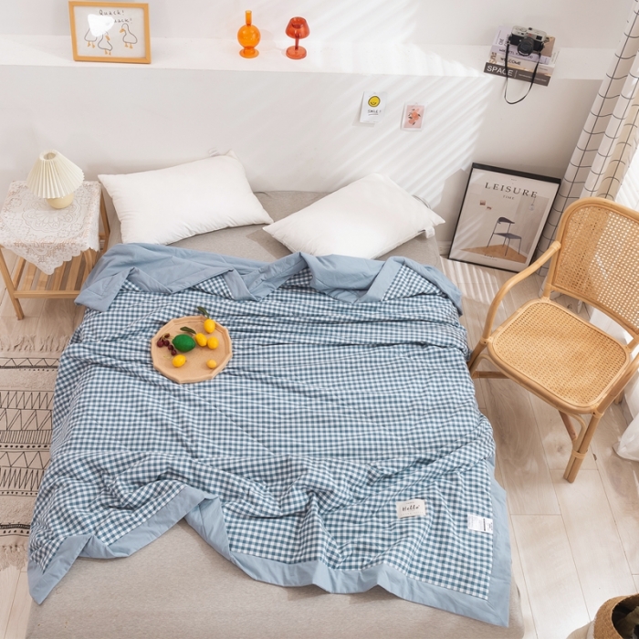 91家纺网 家纺一手货源 找家纺 简色坊2023新款简约风夏凉被 蓝小格