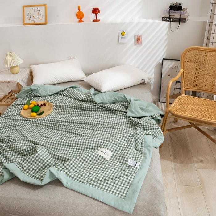 91家纺网 家纺一手货源 找家纺 简色坊2023新款简约风夏凉被 绿小格