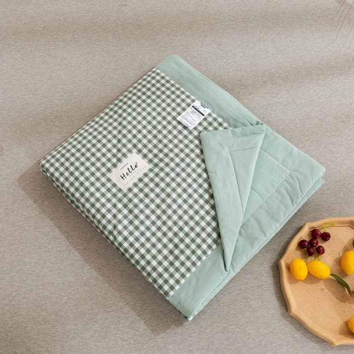 91家纺网 家纺一手货源 找家纺 简色坊2023新款简约风夏凉被 绿小格