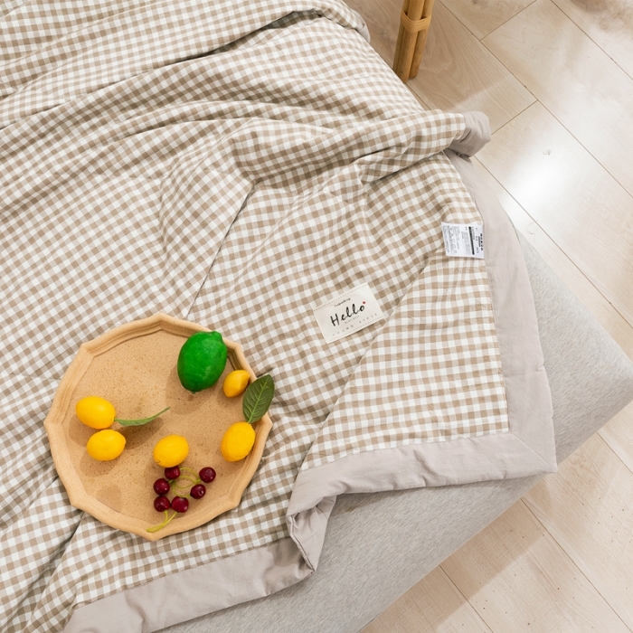 91家纺网 家纺一手货源 找家纺 简色坊2023新款简约风夏凉被 米小格