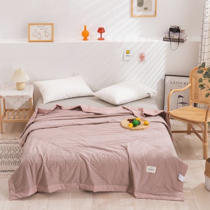 91家纺网 家纺一手货源 找家纺 简色坊2023新款简约风夏凉被 新粉格