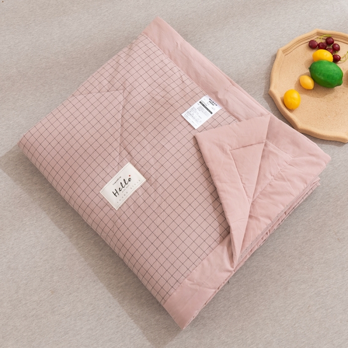 91家纺网 家纺一手货源 找家纺 简色坊2023新款简约风夏凉被 新粉格