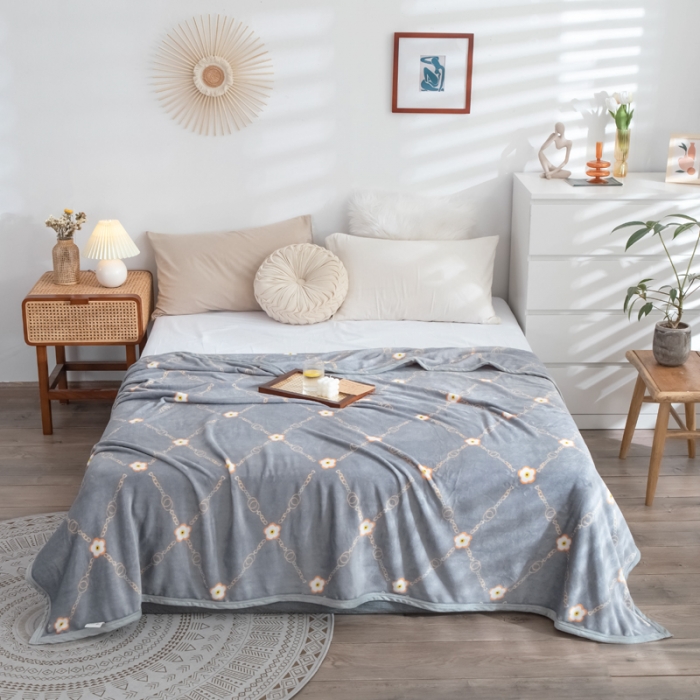 91家纺网 家纺一手货源 找家纺 羋多 2023新款冰貂绒法莱绒毛毯欧风尚