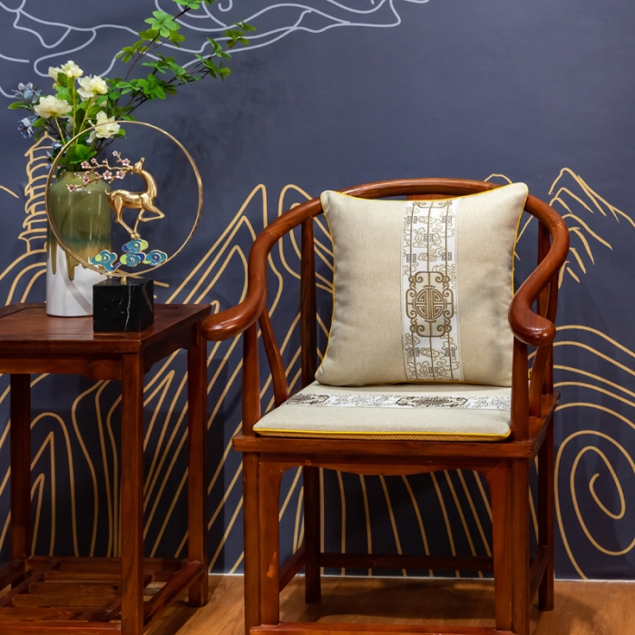 91家纺网 家纺一手货源 找家纺 北辰 2021新款鸿运棉麻织带新中式抱枕 鸿运织带-米