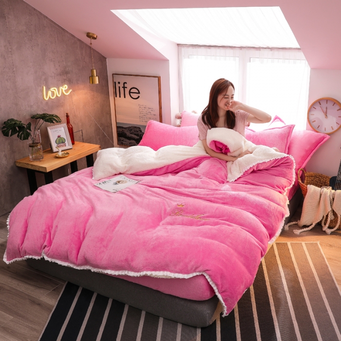 91家纺网 家纺一手货源 找家纺 简爱家纺 2025新款法莱绒羊羔绒四件套 回忆-粉红