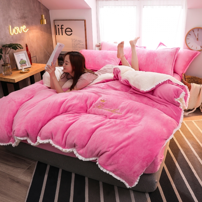 91家纺网 家纺一手货源 找家纺 简爱家纺 2025新款法莱绒羊羔绒四件套 回忆-粉红