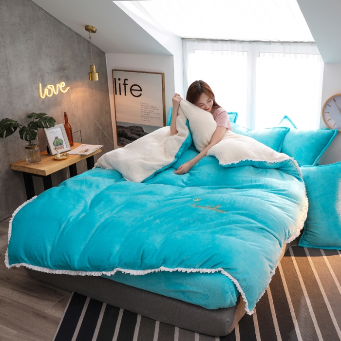 91家纺网 家纺一手货源 找家纺 简爱家纺 2025新款法莱绒羊羔绒四件套 回忆-湖蓝