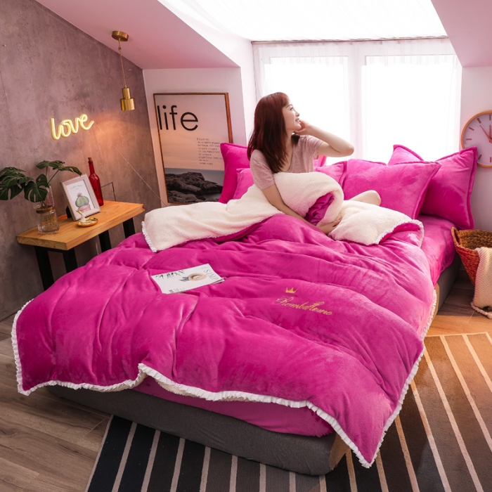 91家纺网 家纺一手货源 找家纺 简爱家纺 2025新款法莱绒羊羔绒四件套 回忆-玫红