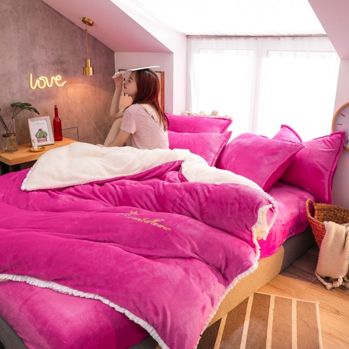 91家纺网 家纺一手货源 找家纺 简爱家纺 2025新款法莱绒羊羔绒四件套 回忆-玫红